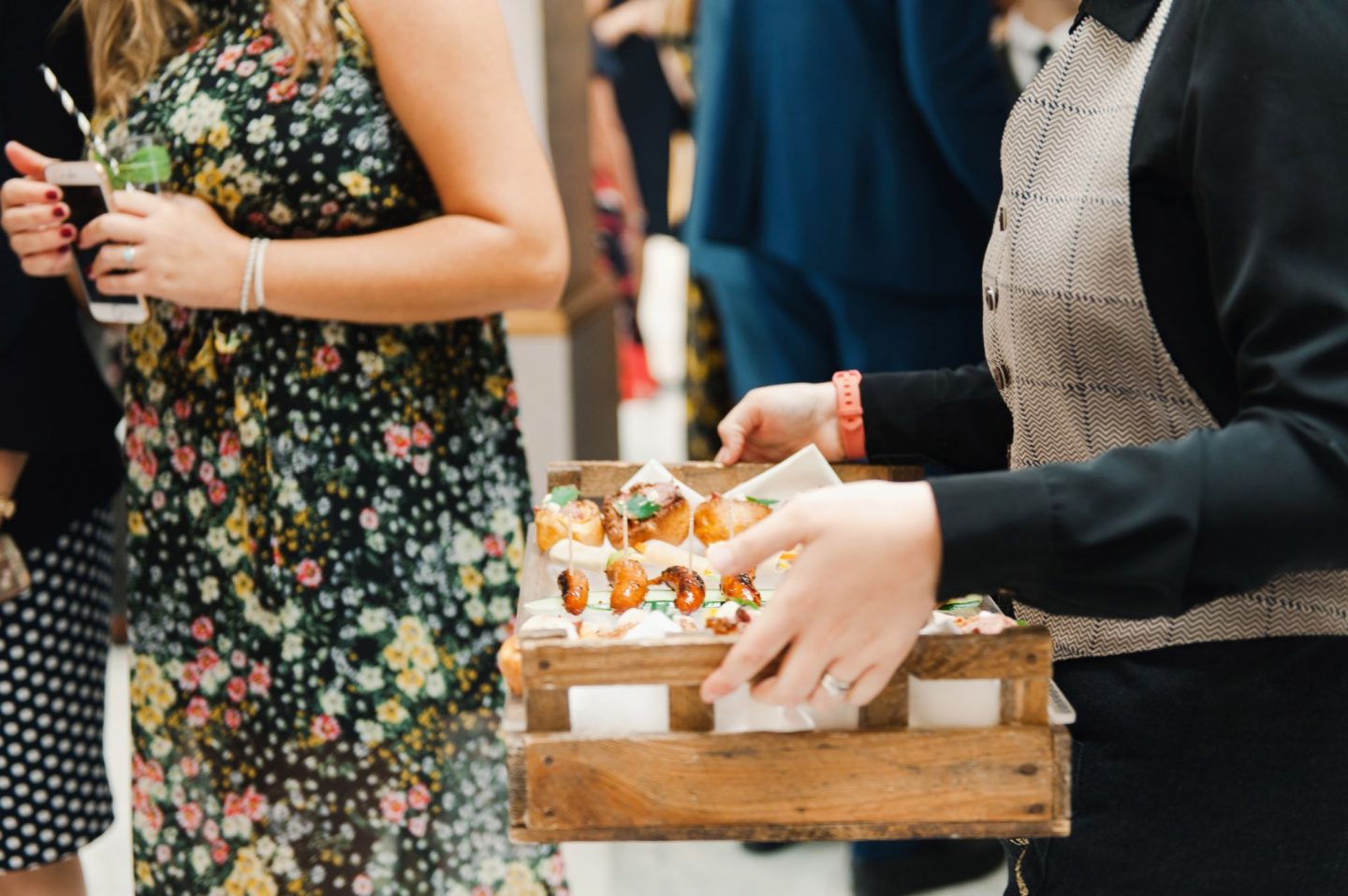 wedding, wedding guests, wedding planning, how to make sure your guests have a good time, wedding guests, wedding day, emma pilkington, dizzybrunette3 wedding