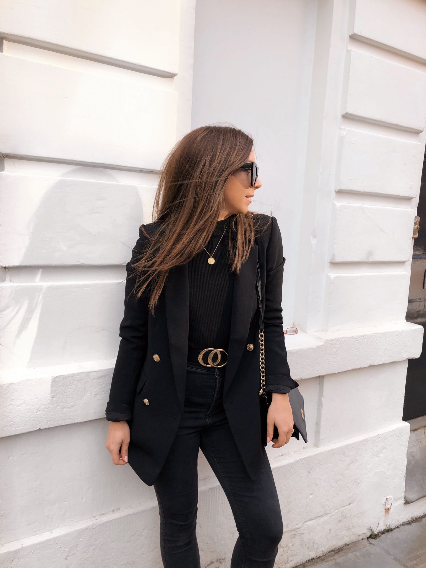 All black sale blazer outfit